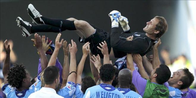 Arnau, el día de su retirada del fútbol profesional (Foto: EFE).