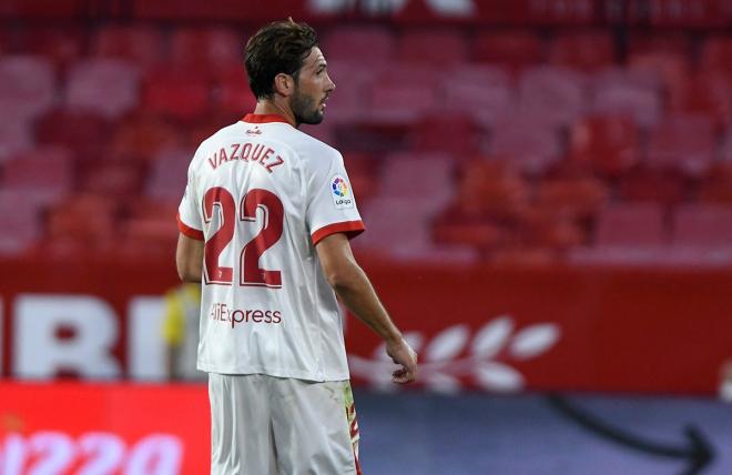 Mudo Vázquez durante su último partido con el Sevilla ante el Alavés (Foto: Kiko Hurtado).