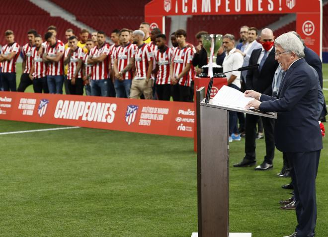 Cerezo da su discurso en el Metropolitano tras conquistar LaLiga Santander el Atlético de Madrid (