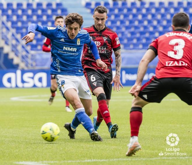 Sangalli, durante el Real Oviedo-Mirandés (Foto: LaLiga).