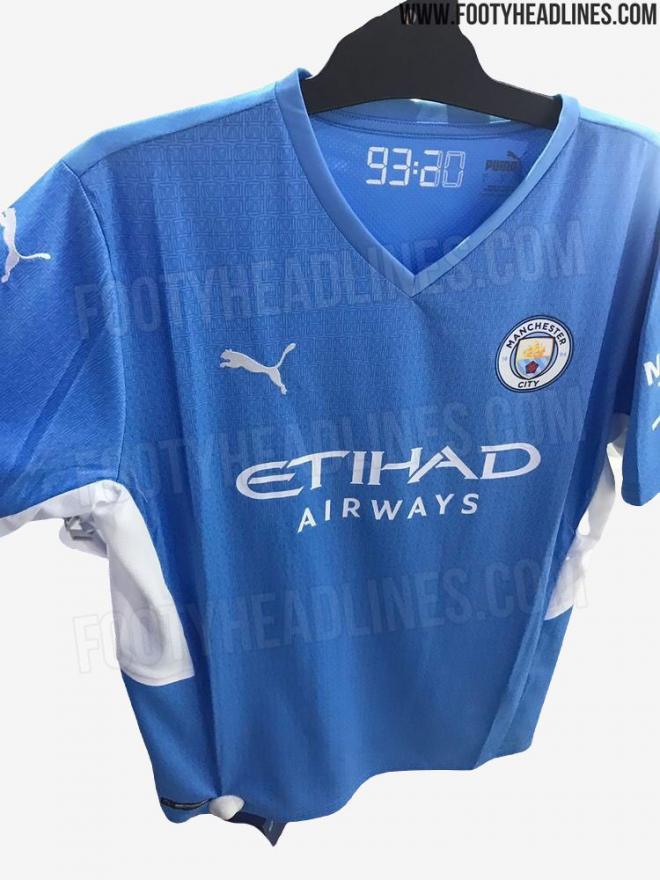 Filtración de la primera camiseta del Manchester City 21/22 (vía Footy Headlines).
