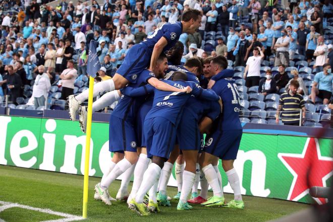 Los jugadores del Chelsea celebran el gol de Kai Havertz en la final de Champions (Foto: Cordon Pre