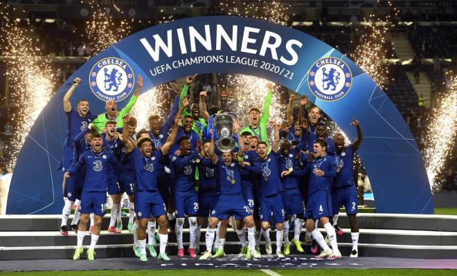 Los jugadores del Chelsea celebran la Champions League