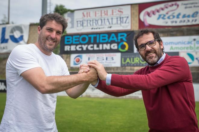 Asier Goiria y Jon Larrea quieren que el Amorebieta brille en Segunda división.