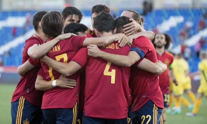 Debut con España (Foto: Sefutbol).