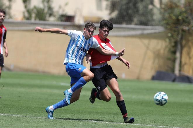 Lanceentre el Málaga Juvenil y el Athletic en la ida de cuartos de la Copa de Campeones (Foto: Athletic).
