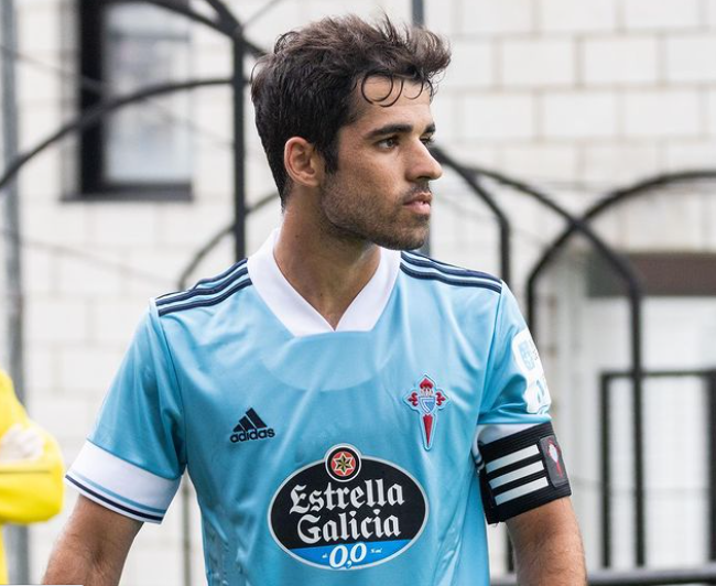 Alberto Solís, durante un partido con el filial del Celta (Foto: Instagram).