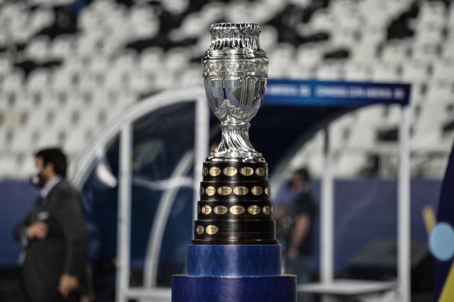 El trofeo de la Copa América (Foto: Cordon Press).