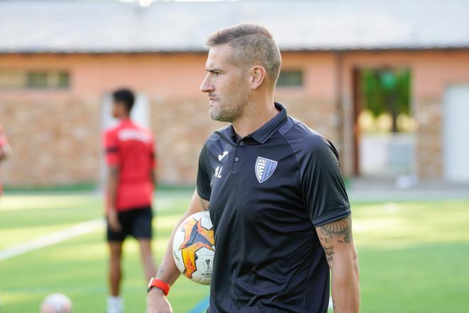 Lopo durante un entrenamiento con el Inter Club Escaldes (Foto: @interescaldes).