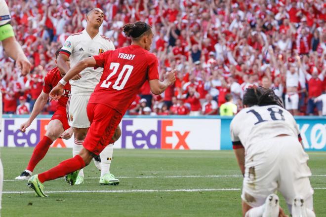 Youssuf Poulsen celebra su gol en el Dinamarca-Bélgica en la segunda jornada de la Eurocopa (Foto: Cordon Press).