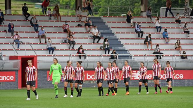 Las leonas saltan al campo este domingo 20 de junio para medirse al Sevilla FC ya con público en la grada de Lezama (Foto: Athletic Club).