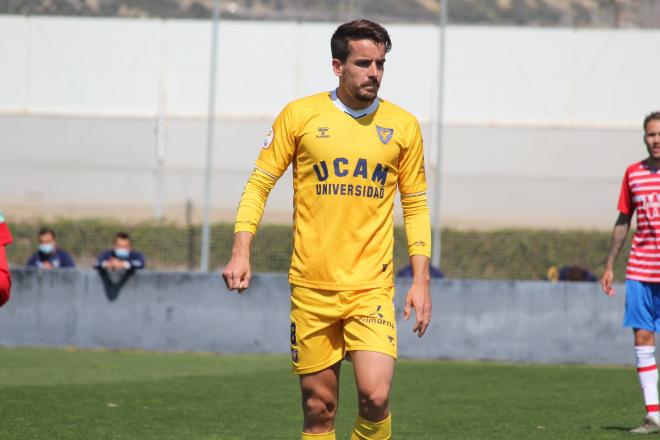 Rafa de Vicente durante un partido con el UCAM Murcia. (Foto @R_deVicente)