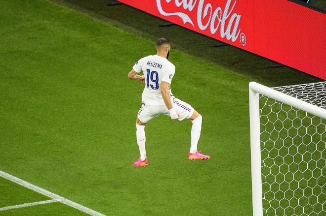Celebración de gol de Benzema en el Portugal-Francia (Foto: Cordon Press).