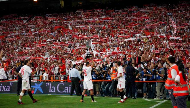 Imagen de la afición del Sevilla en el Santiago Bernabéu (Foto: SFC).