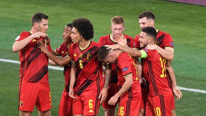 Jugadores de Bélgica celebrando el gol de Thorgan Hazard (Foto: Kiko Hurtado).