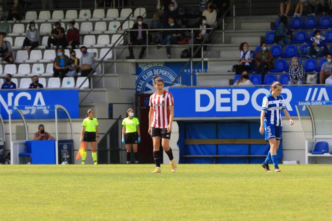 Lucía García en la derrota rojiblanca por 3-0 en A Coruña (Foto: Athletic Club).