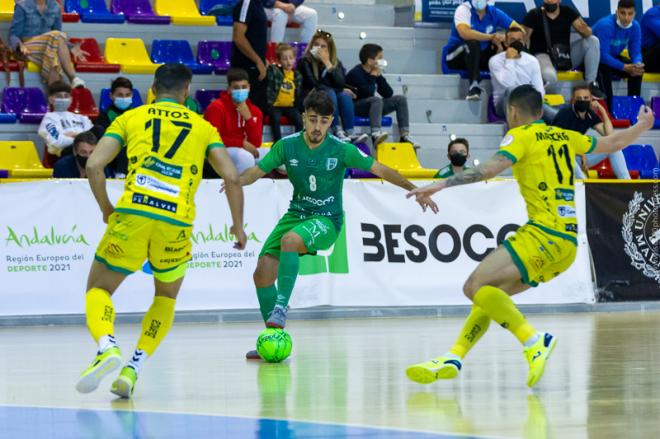 David Velasco, en un partido con el UMA Antequera.