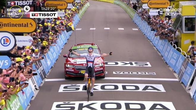 Matej Mohoric en la llegada a meta en la séptima etapa del Tour de Francia (Foto: @letour_es).