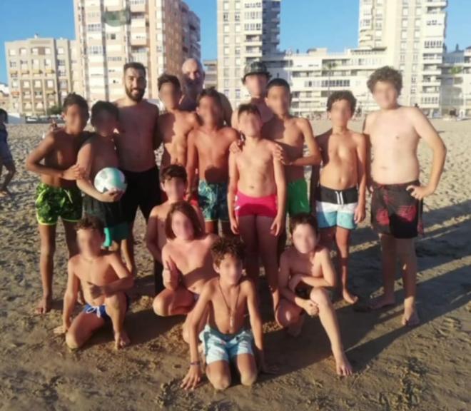 Alberto Perea y el partido en la playa con los aficionados del Cádiz.