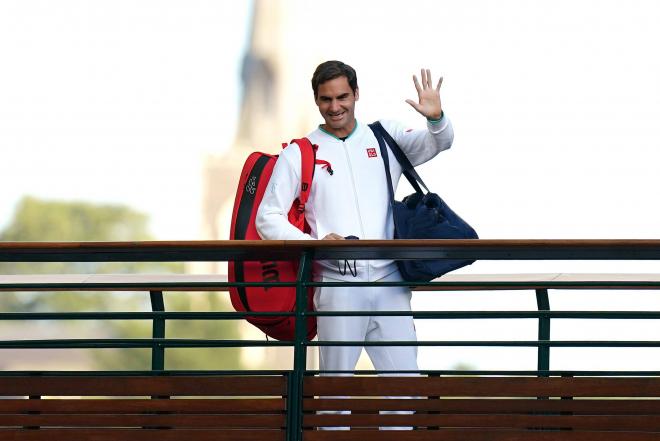 Roger Federer durante la disputa del Wimbledon 2021 (Foto: Cordon Press).