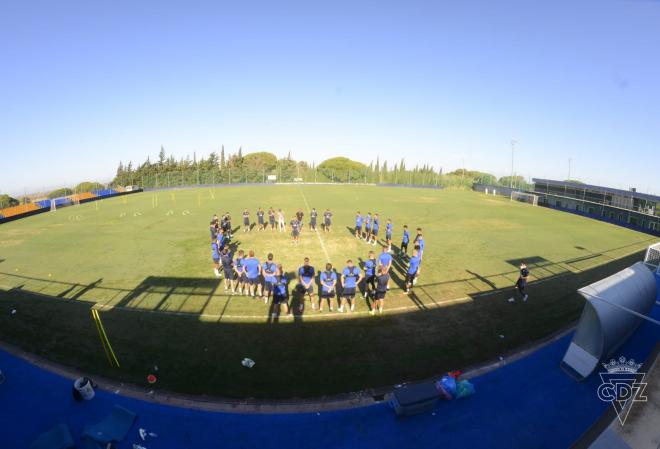 Imagen de la primera sesión de trabajo (Foto: Cádiz CF).