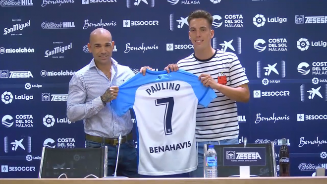 Presentación de Paulino con el Málaga.