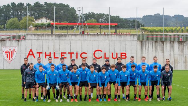 Primer entrenamiento del Bilbao Athletic, en su año de estreno en la 1ª RFEF.