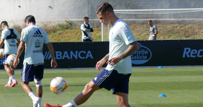 Santi Mina, una de las recomendaciones de la jornada 2, en un entrenamiento (Foto: RC Celta).