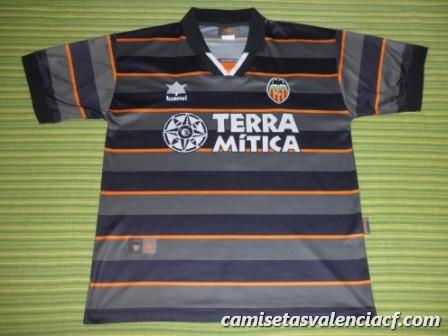 Equipación gris 1999/2000 (Foto: Camisetasvalenciacf web)
