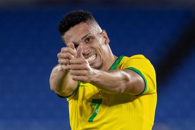 Paulinho celebrando su primer gol con Brasil en los Juegos Olímpicos de Tokio (Foto: Cordon Press)