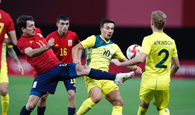 Mikel Oyarzabal durante el Australia-España de los Juegos Olímpicos (Foto: sefutbol).