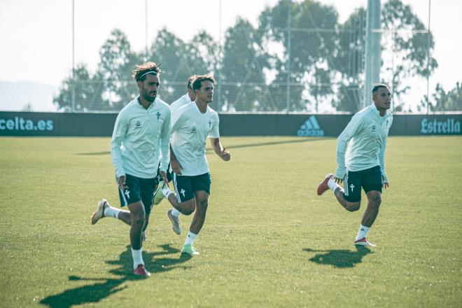 Hugo Mallo, Brais Méndez y Denis Suárez (Foto: RC Celta).