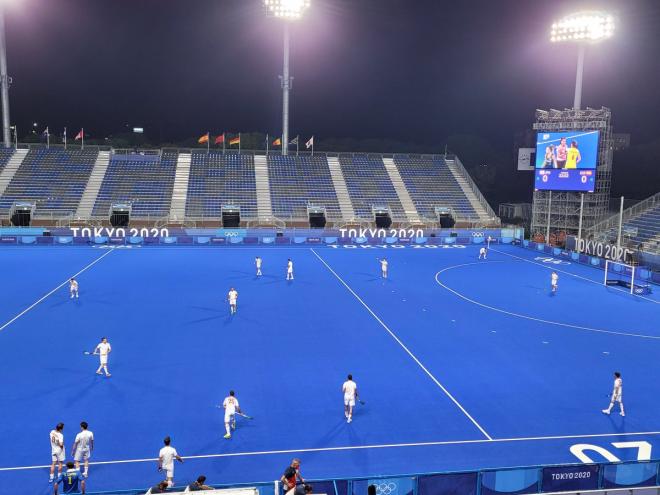 Calentamiento de la selección masculina de hockey (FOTO: @rfe_hockey).