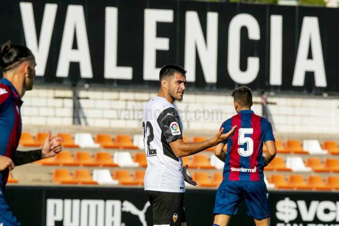 Maxi Gómez cambiará de dorsal (Foto: Valencia CF)