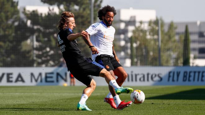 Luka Modric y Marcelo, durante un partidillo de pretemporada del Real Madrid (Foto: RMCF).