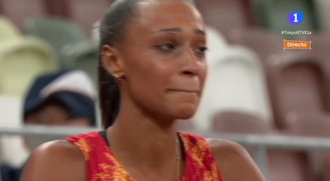 Ana Peleteiro, visiblemente emocionada tras conquistar el bronce.