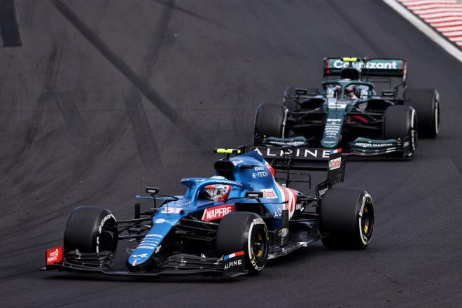 Ocon y Vettel, durante el GP de Hungría (Foto: Cordon Press).