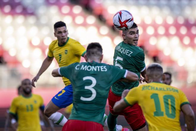 Un lance del Brasil - México de las semifinales (Foto: Cordon Press).
