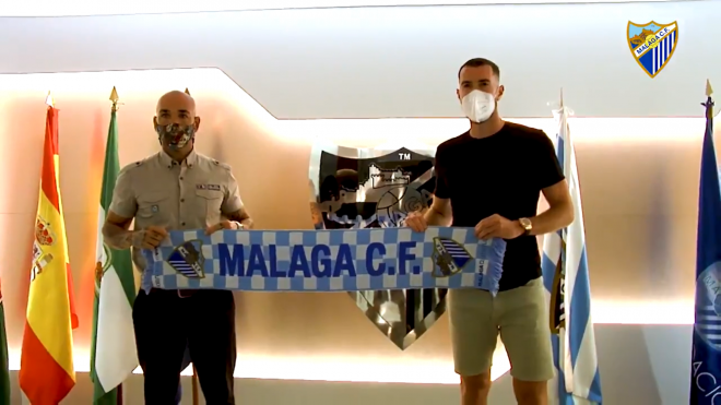 Peybernes, junto a Manolo Gaspar en su presentación como jugador del Málaga CF.