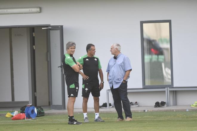 Entrenamiento del Real Betis. Foto: Kiko Hurtado