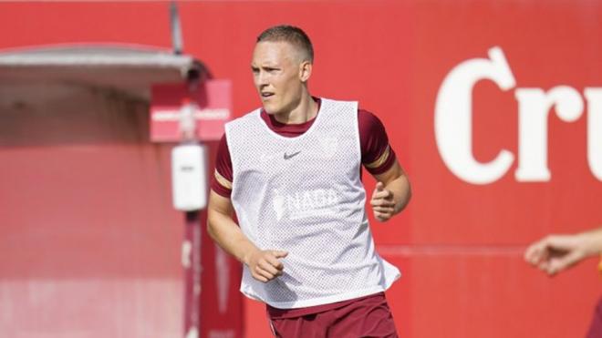 Augustinsson, en un entrenamiento con el Sevilla (Foto: SFC).