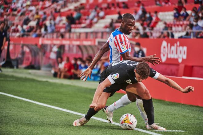 Oier Luengo en el debut ante el Girona  (Foto: SD Amorebieta).