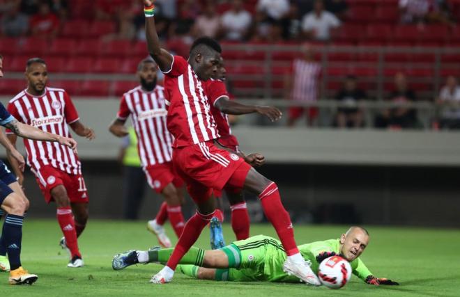 Imagen del Olympiacos-Slovan Bratislava (FOTO: @olympiacosfc).