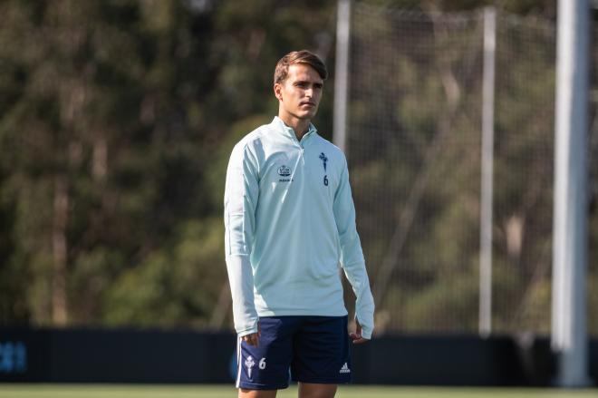 Denis Suárez, durante un entrenamiento (Foto: RC Celta).