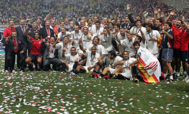 El Sevilla celebra la conquista de la Supercopa de Europa. Foto: Sevilla FC