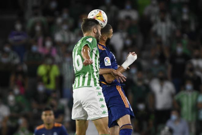 Pezzella, en el duelo entre Real Betis y Real Madrid (Foto: Kiko Hurtado).