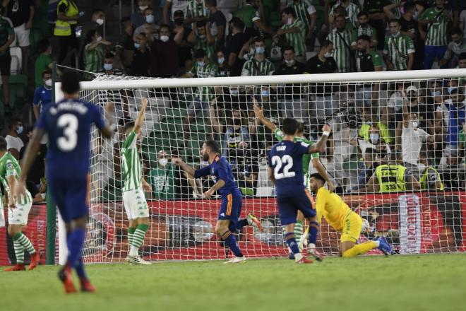 Dani Carvajal celebra su gol (Foto: Kiko Hurtado).