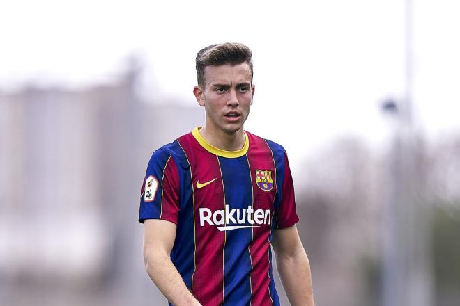 Oriol Busquets, con el Barcelona B en la 20/21.