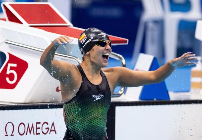 Michelle Alonso, tras lograr el oro en los Juegos Paralímpicos de Tokio (Foto: EFE).