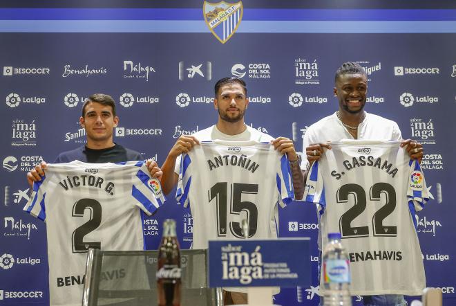 Víctor Gómez, Antoñín y Sekou, los últimos fichajes del Málaga (Foto: MCF).